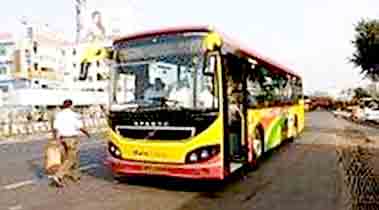 Visakhapatnam-Volvo-Metroluxury-A-C-Bus-at-NAD-Junction-1